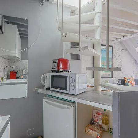 Studio Apartment-4P-City Centre Lescot With Netflix-3