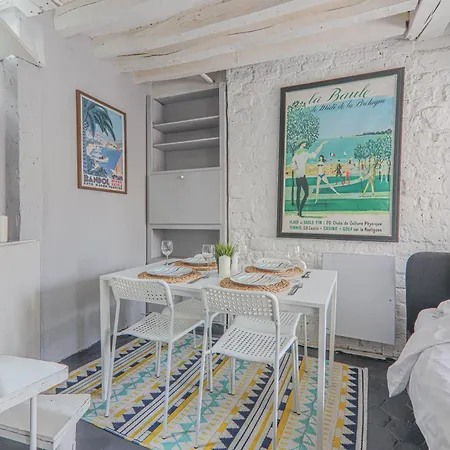 Studio Apartment-4P-City Centre Lescot With Netflix-2